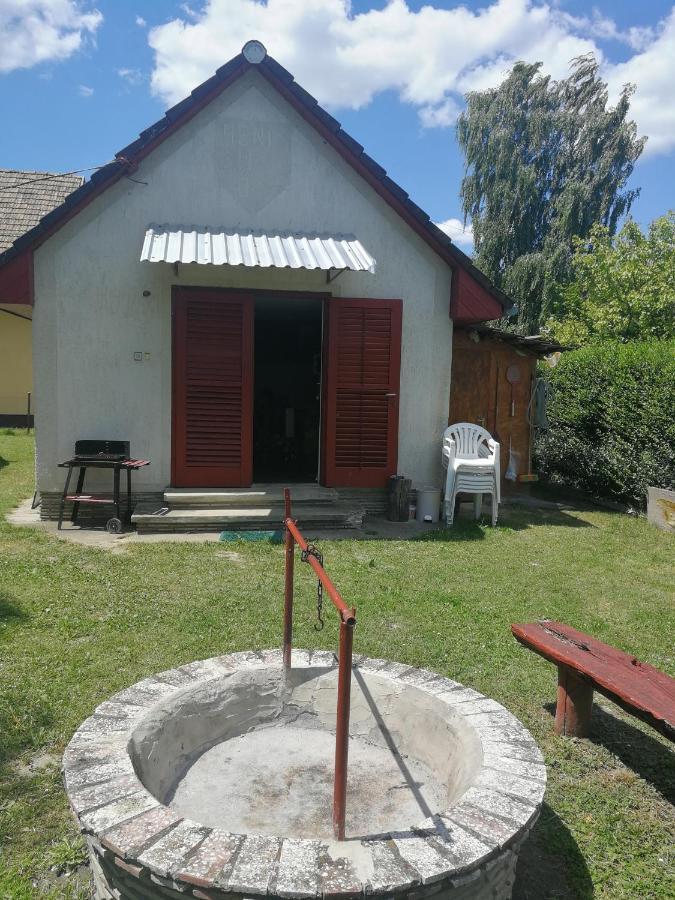 Kuckoz-Lak Hotell Balatonmáriafürdő Eksteriør bilde